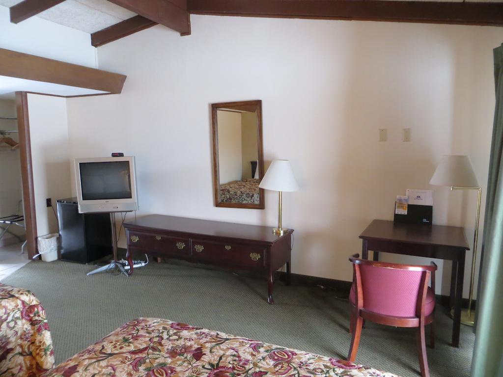 Americas Best Value Inn Abilene Extérieur photo